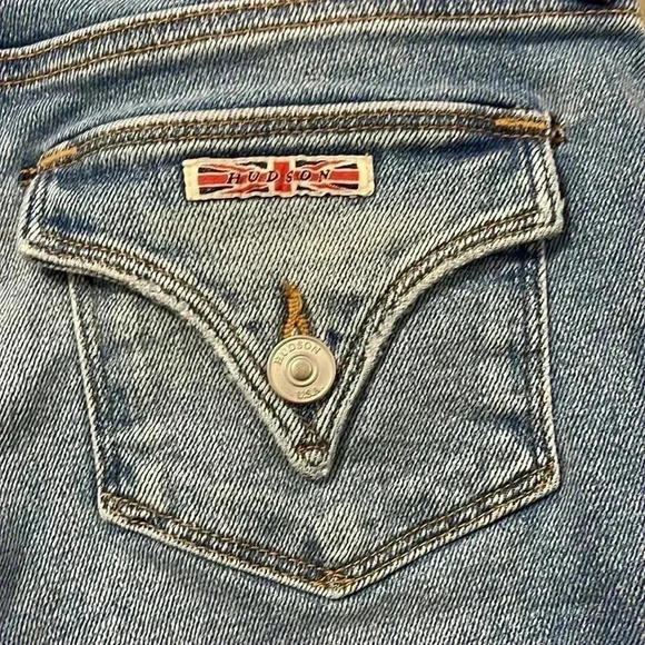 Hudson Jeans Croxley Mid Rise Shorts - Picture 10 of 12